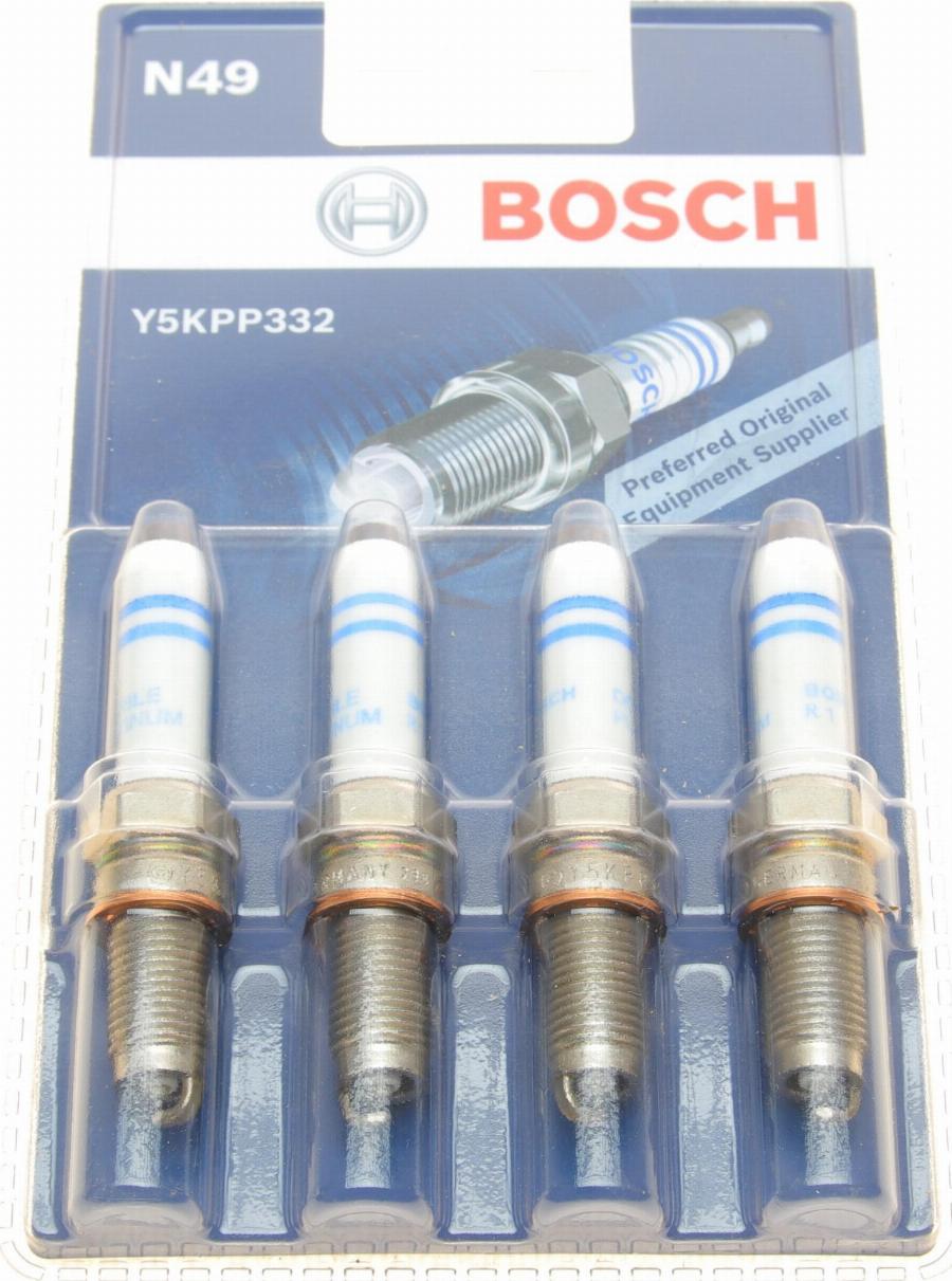 BOSCH 0 241 145 801 - Свеча зажигания autodif.ru