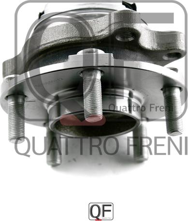 Quattro Freni QF10D00112 - Ступица колеса, поворотный кулак autodif.ru