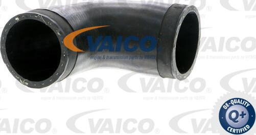 VAICO V10-4390 - Трубка, нагнетание воздуха autodif.ru