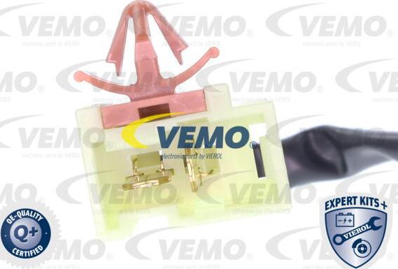 Vemo V52-73-0021 - Выключатель, привод сцепления (управление двигателем) autodif.ru