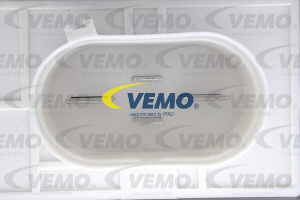 Vemo V10-79-0028 - Блок управления, эл. вентилятор (охлаждение двигателя) autodif.ru