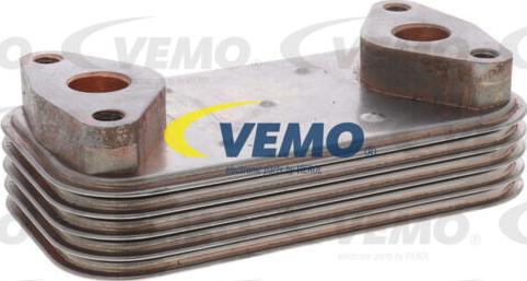 Vemo V22-60-0043 - Масляный радиатор, двигательное масло autodif.ru